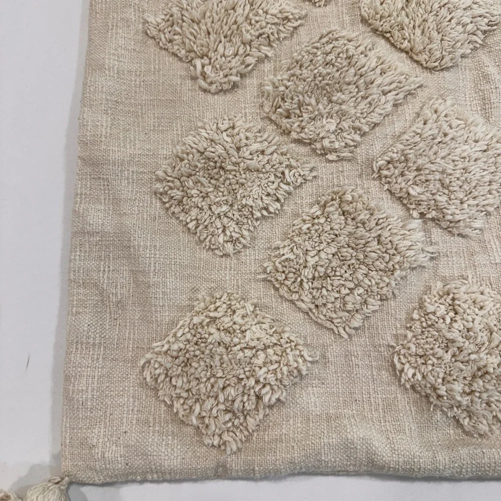 H&M‎ Home Tufted Diamond Tassel Cushion Cover 16x24 Beige Cotton | Boho Scandi